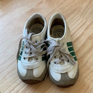 Vintage Boys Sneakers Size 6
